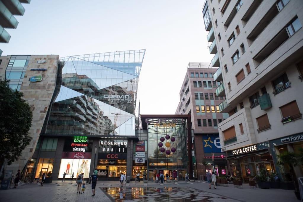 Jozsef-Corvin Central Budapest Exterior photo